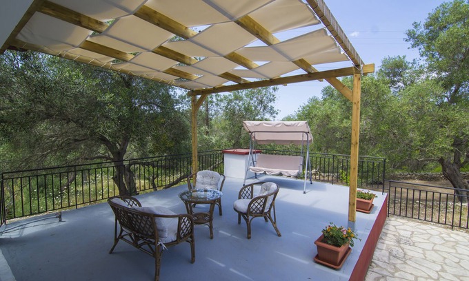 Lakka Villa | Perfect for families or couples looking for privacy