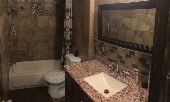 Montopolis House | Perfect for groups! East Austin paradise!