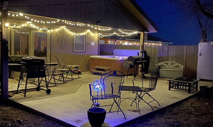 Dumas House | Perfect for winter or summer and plenty of room for a gathering!