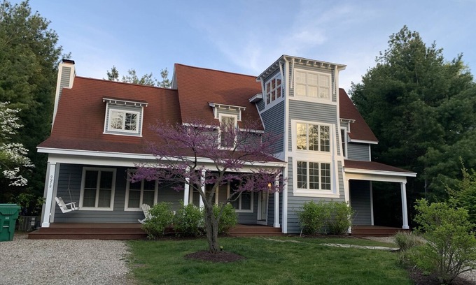 Union Pier House | Perfect Home, Private Hot Tub, Great Community Pool and Walk to Lake Michigan!