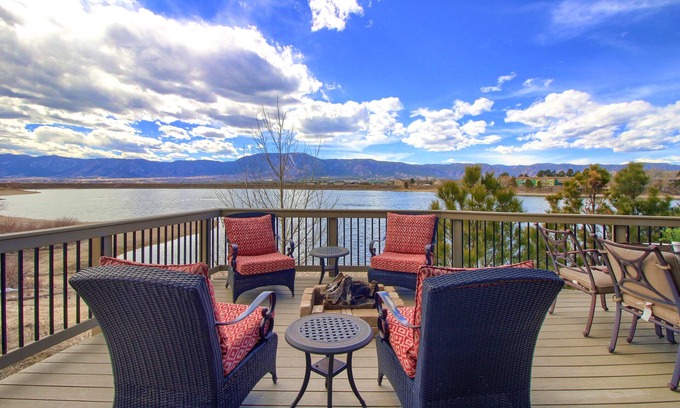 Monument House | Perfect Lake and Mountain Views! Last minute special pricing for September!
