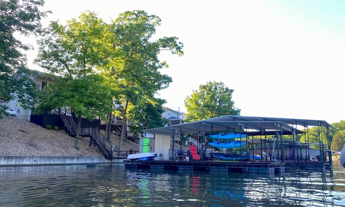 Sunrise Beach House | Perfect Lake Getaway in No Wake Cove- Sunrise Beach - Large Dock- Lily Pad- 31MM