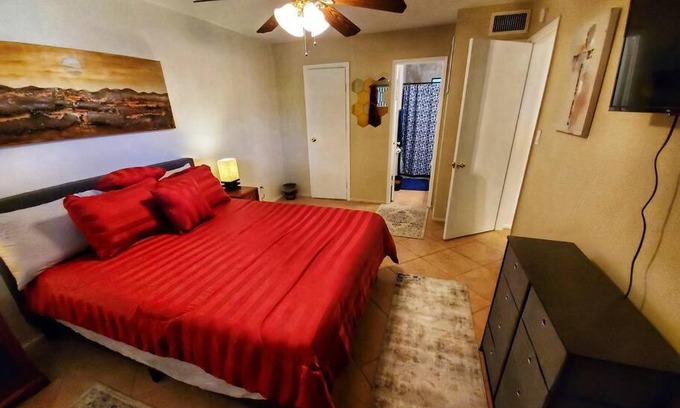Tempe Apartment | Perfect Location ASU Tempe 1 Bd 1Bath couples getaway!