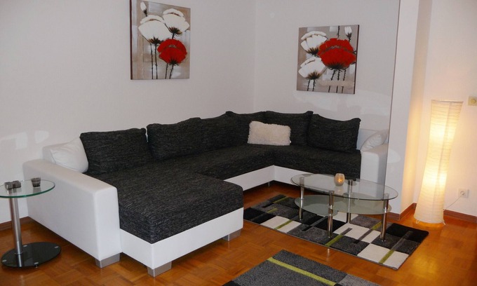 Winterberg Apartment | PERFECT LOCATION! Directly at the ski area, ski lift carousel, bike park, bobsleigh run, Rothaarsteig