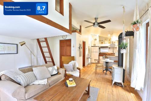 Ayers Cliff House | Perfect Loft for a Weekend in the Eastern Townships