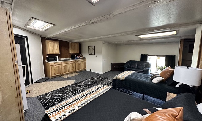 Guthrie House | Perfect place to stay for events at the Lazy E