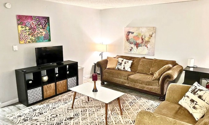 Lakewood Apartment | Perfect Private Getaway Near Downtown Tacoma!