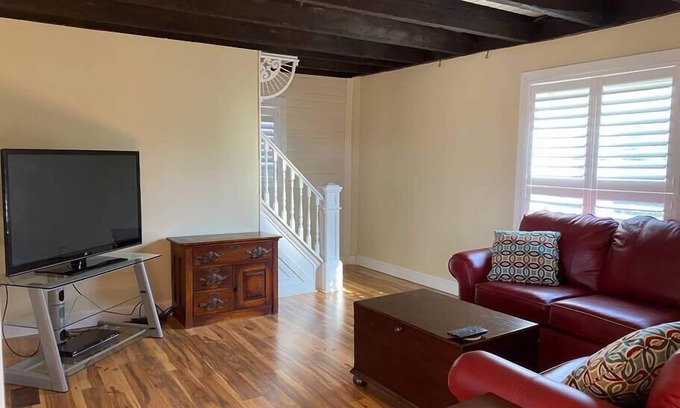 Port Ontario House | Perfect Riverside Suite