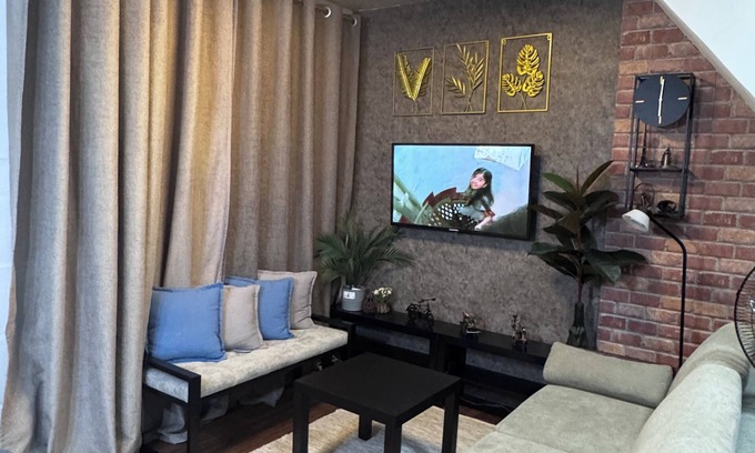 Subic House | Perfect Staycation for Family and Friends, near the Beach and Islands.