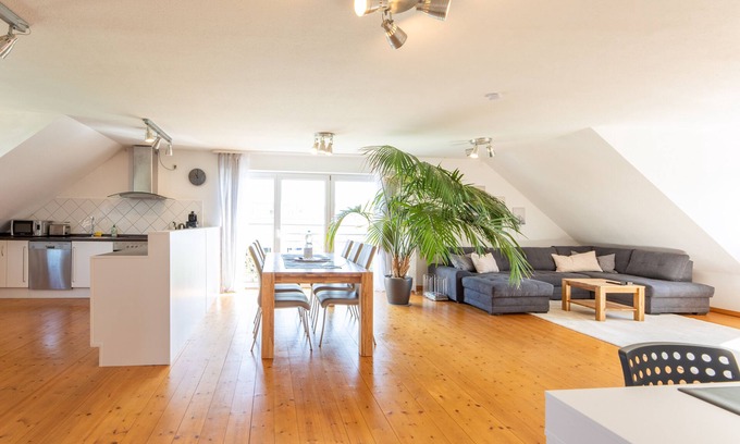 Adelsdorf Apartment | Perfekt für Gruppen und Familien! 120 qm Wohnung Nähe Bamberg
