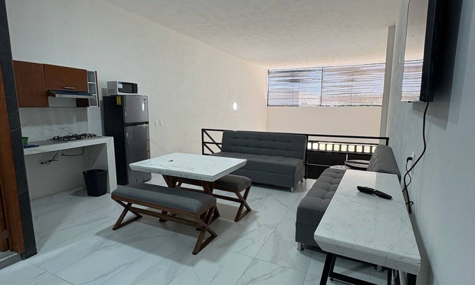 Tonala Bed & Breakfast | Periférico Bodega con Departamento C