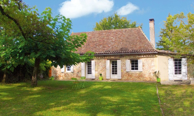 Montpon-Menesterol House | Perigourdine with private heated pool, 4G WIFI, between Bergerac and St Emilion