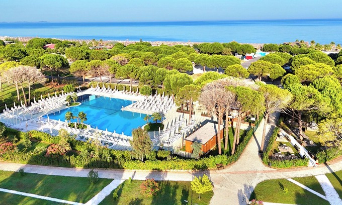 Ishem Apartment | Perla Penthouse, Lalzit Bay, Albania
