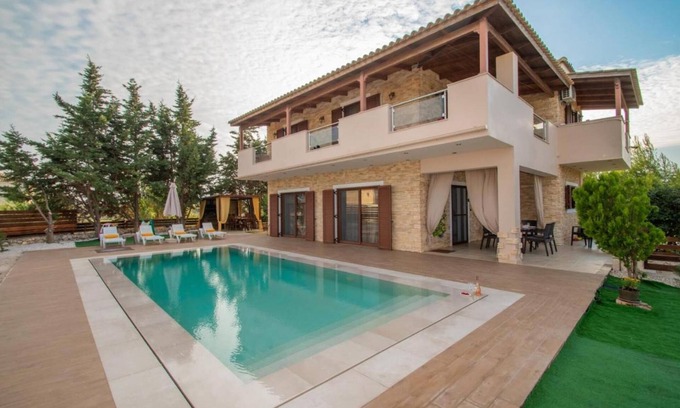 Agrilia Villa | Peroulis Villa in Zakynthos