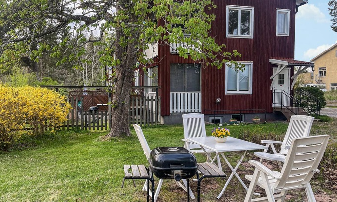 Orrefors Apartment | Pet friendly apartment in Gislatorp
