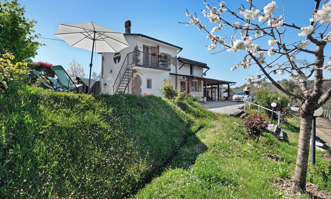 Arcola Apartment | Pet-Friendly Apartment Rosadimaggio Violetta with Balcony & Wi-Fi
