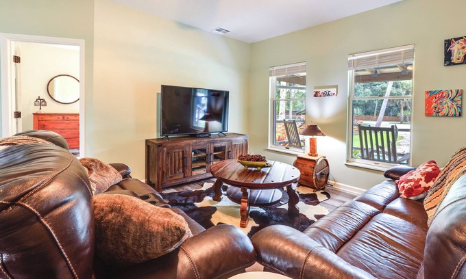 Palm City Cabin | Pet-Friendly Cabin on 50 Acres in Palm City!
