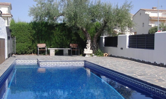 Cap Roig House | Pet-Friendly "Casa Preciosa A" with Private Pool, Terrace, A/C & Wi-Fi