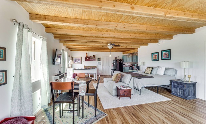 Taos Apartment | Pet-Friendly El Prado Vacation Rental w/Views!