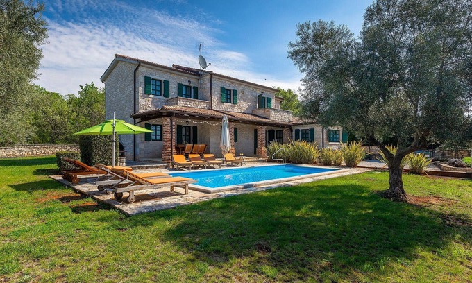 Stifanici House | Pet friendly home in Sveti Lovrec