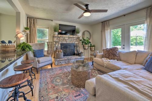 Linden House | Pet-Friendly Home in Heart of Wine Country!