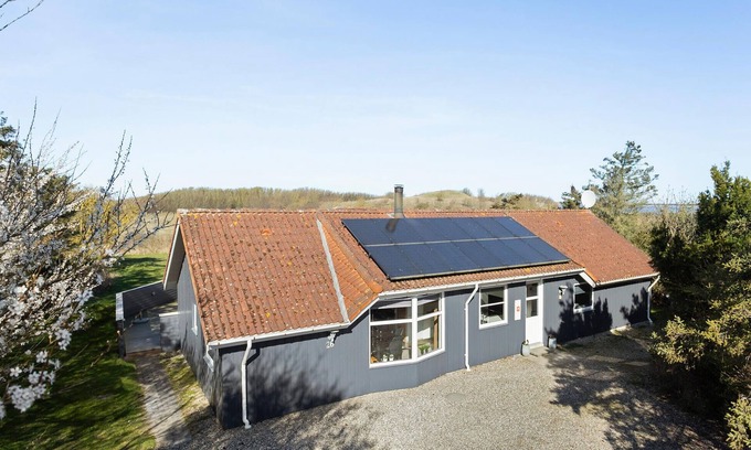 Sydlangeland House | Pet friendly home in Humble with sauna