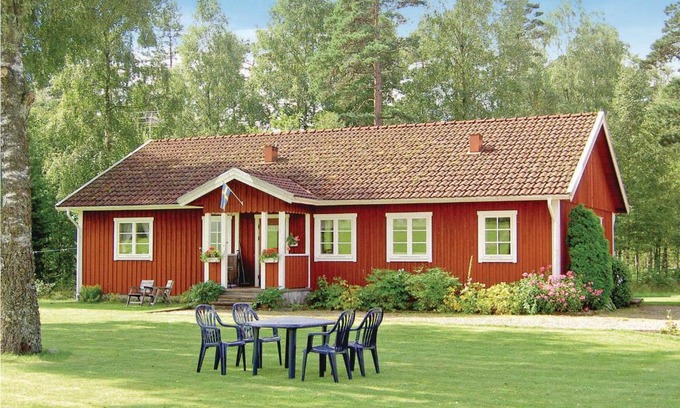 Hylte House | Pet Friendly Home In Torup With Kitchen