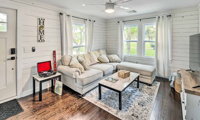 McGregor House | Pet-Friendly Home w/ Large Fenced Backyard!