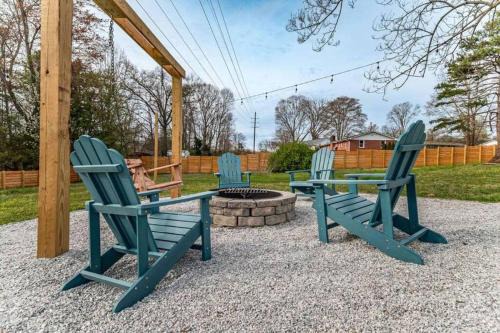Greenville House | Pet Friendly House with Bike Trail Access and Huge Fenced Yard