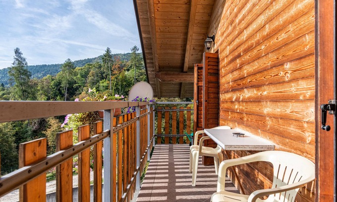 Susa Apartment | Pet-Friendly Holiday Apartment Casa Relax with Lake View & Wi-Fi