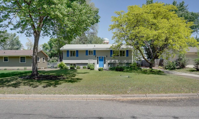 Spring Lake Park Apartment | Pet-Friendly Minneapolis Apt Near Shops & Dining!