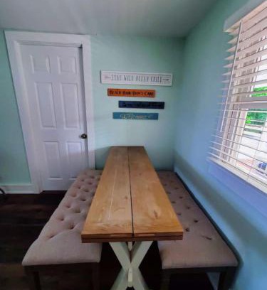 Rio Grande House | Pet friendly minutes to beach