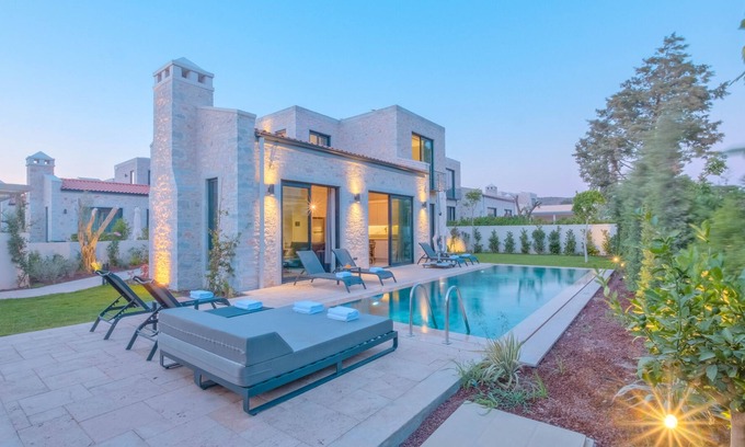 Yalı Villa | Pet-friendly Private Lux Villa with Private Pool