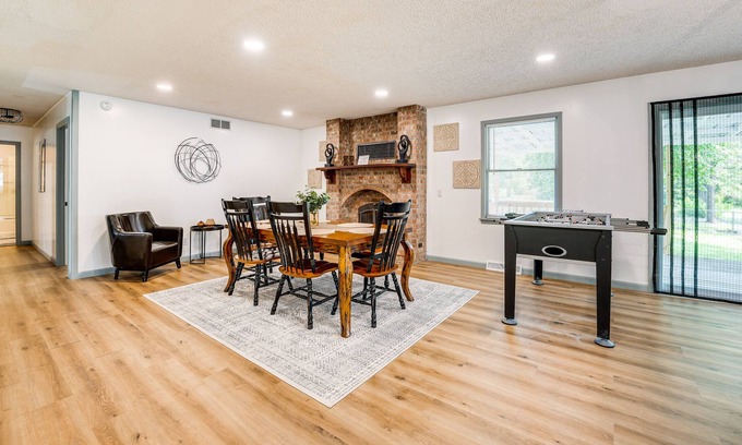 Shell Knob House | Pet-Friendly Shell Knob Retreat w/ Deck & Grill!