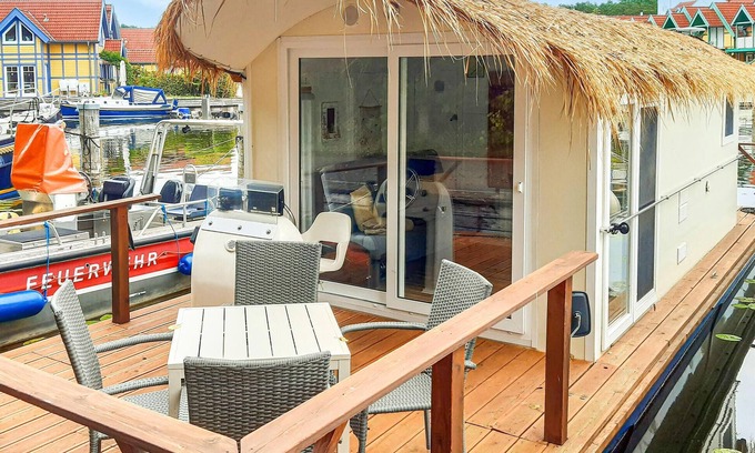 Rheinsberg Boat Rental | Pet friendly ship in Neuruppin