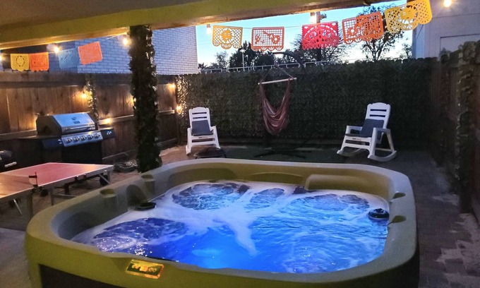 South Scottsdale House | Pet friendly Spa Paved w/Backyard Old Town Scottsdale
