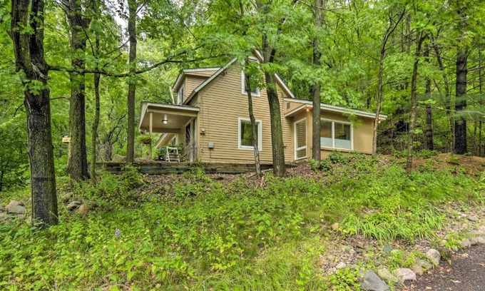 St Croix Falls House | Pet-Friendly St Croix Falls Remote Retreat!