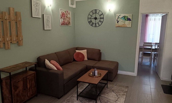 Altavalle Apartment | Pet friendly vacation apartment with private garden