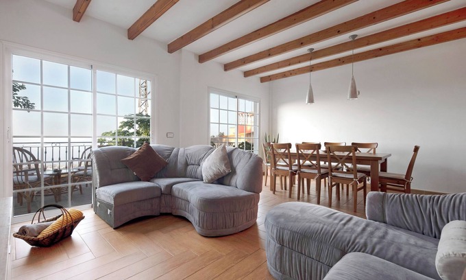 Las Arenas House | Pet-Friendly Vacation Home "Casa Luz" with Sea View, Whirlpool & Wi-Fi