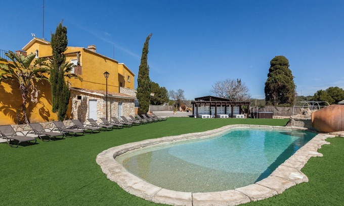 Can Trabal House | Pet-Friendly Villa Masía Can Trabal with Mountain View, Pool, Jacuzzi, Wi-Fi, A/C, Terrace & Garden
