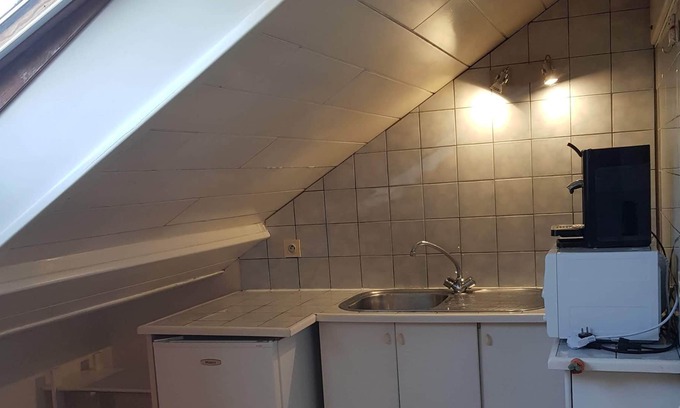 Republique - Les Ponts Apartment | Petit Studio la Madelaine
