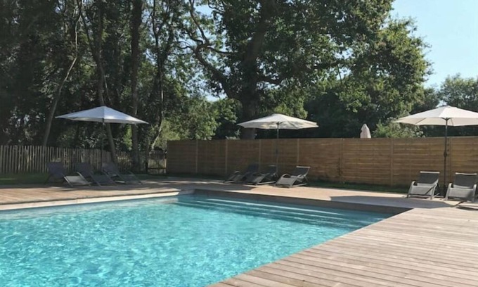 Locoal-Mendon House | Petite Maison Piscine et Vue sur la mer - Grange EST