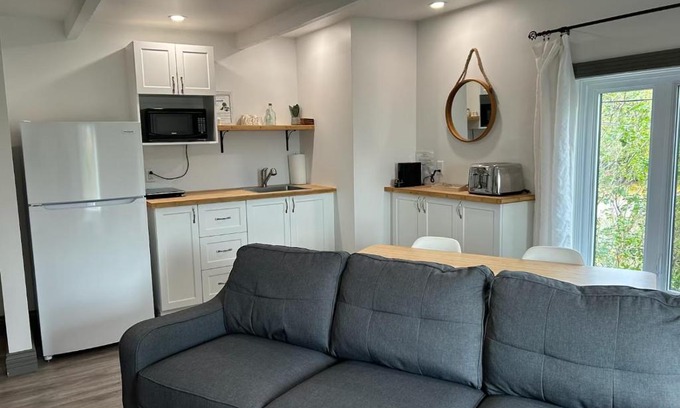 Cap-a-l'Aigle Apartment | Petite Plaisance Appartements