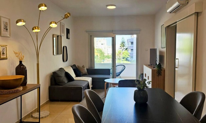 Acropolis Apartment | Phaedrus Living: Central Luxury Flat Esperidon 201