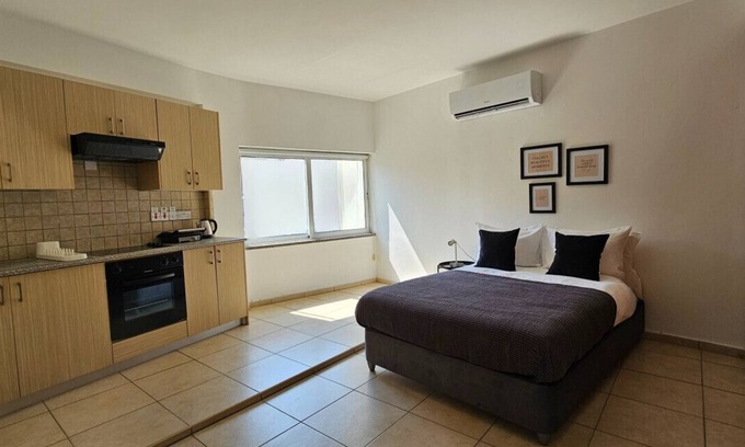 Trypiotis Apartment | Phaedrus Living: Hoopoe Residencies 102