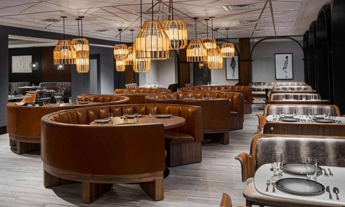 King of Prussia Hotel | Philly Suburb Base | Pool. Bar. Gym.