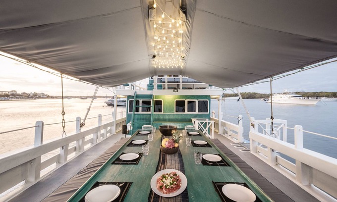 Labuan Bajo Boat Rental | Phinisi Fortune Komodo Journey 10 Pax
