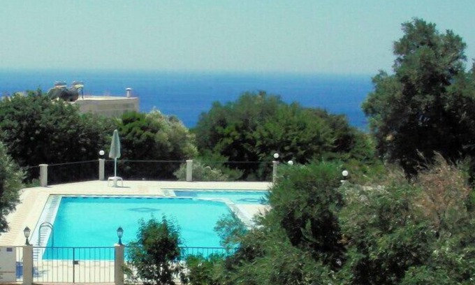 Agios Vasileios Hotel | Phoenix Apartments
