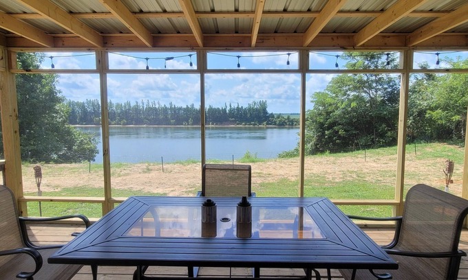 Morris Chapel House | Pickwick- Screened Patio ON Tennessee River 7th Nt FREE- Dogs Allowednn