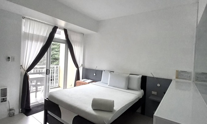 Nasugbu Apartment | Pico de Loro Cove at Hamilo Coast, Beach & Country Club, beachfront condo/m